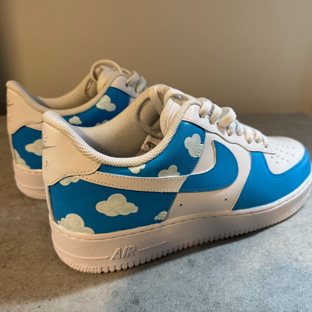 Nike Air Force 1 '07 White & Blue Mens Size 11 Custom painted Clouds BRAND NEW